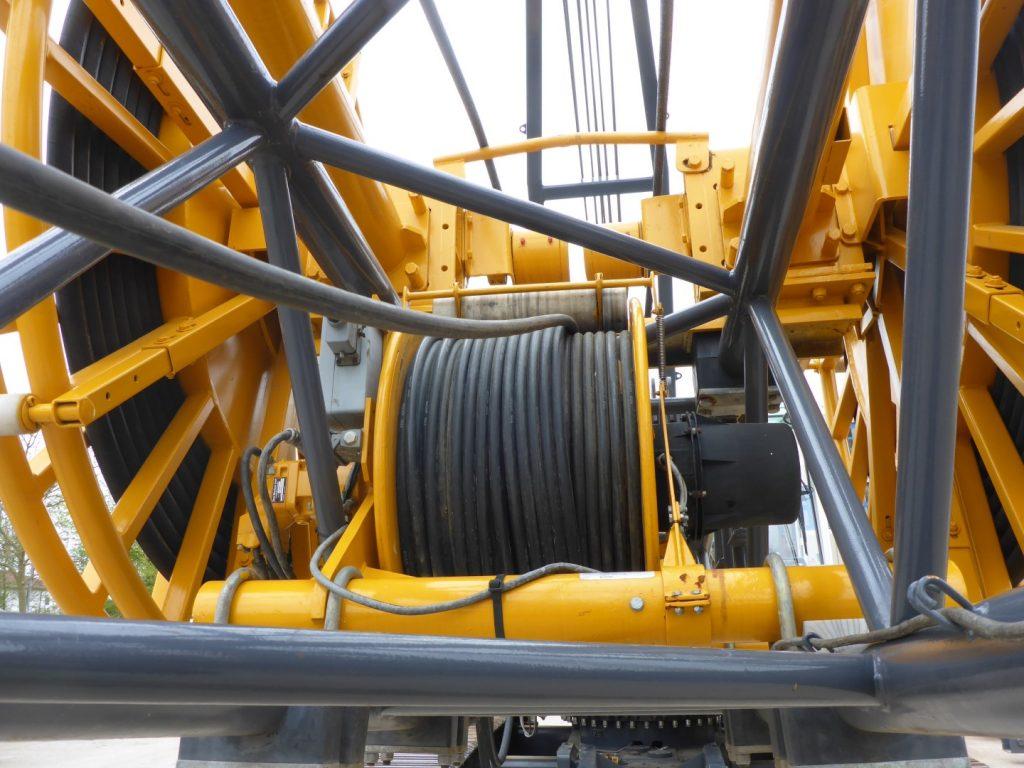 Details of a Bauer MC25 crane